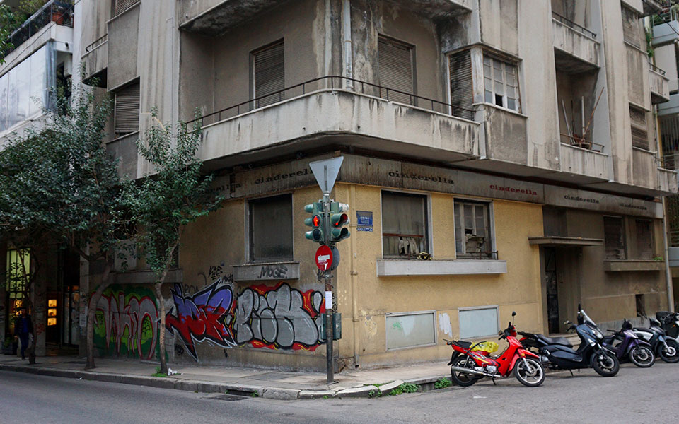 μεσοπολεμικά-διαμερίσματα-στην-οδό-θ-2239065