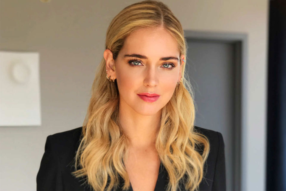 ποια-πασίγνωστη-blogger-είναι-η-νέα-μούσα-της-2237942