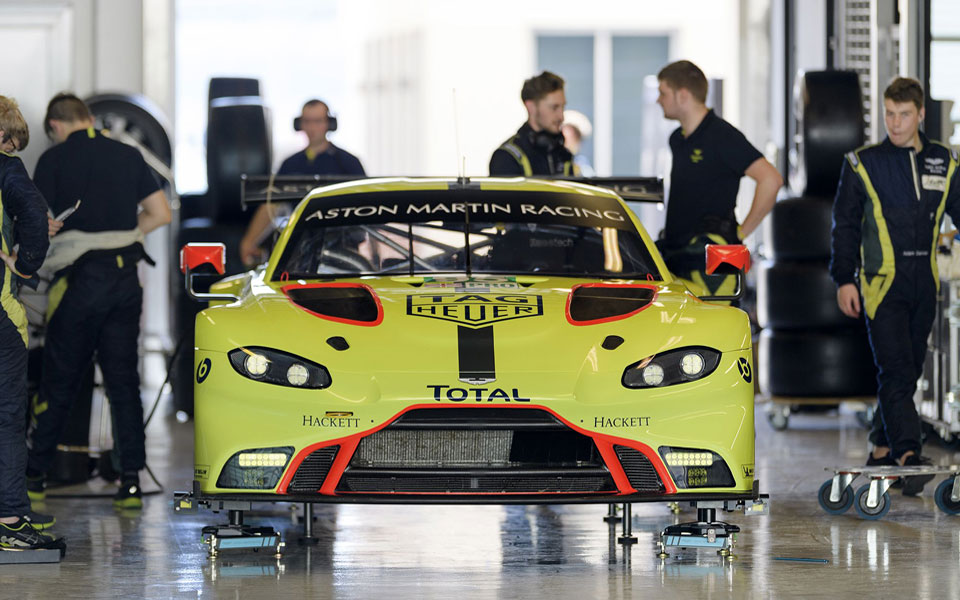 η-tag-heuer-επίσημος-εταίρος-της-aston-martin-2239596