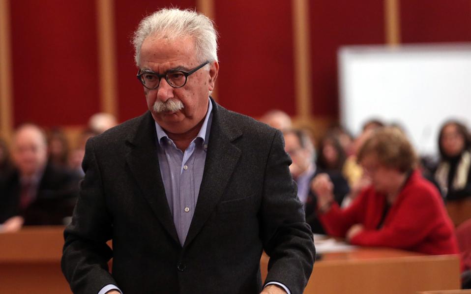 γαβρόγλου-εμμονές-έχουν-απομονώσε-2237920