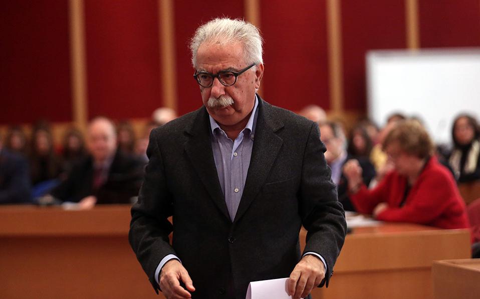 φωτογραφική-διάταξη-γαβρόγλου-2238774