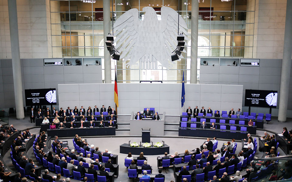 handelsblatt-κατά-της-εκταμίευσης-της-δόσης-για-τ-2240094