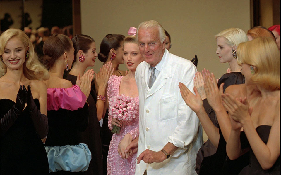 ζιβανσί-ηθελε-να-ομορφαίνει-τις-γυναί-2238624