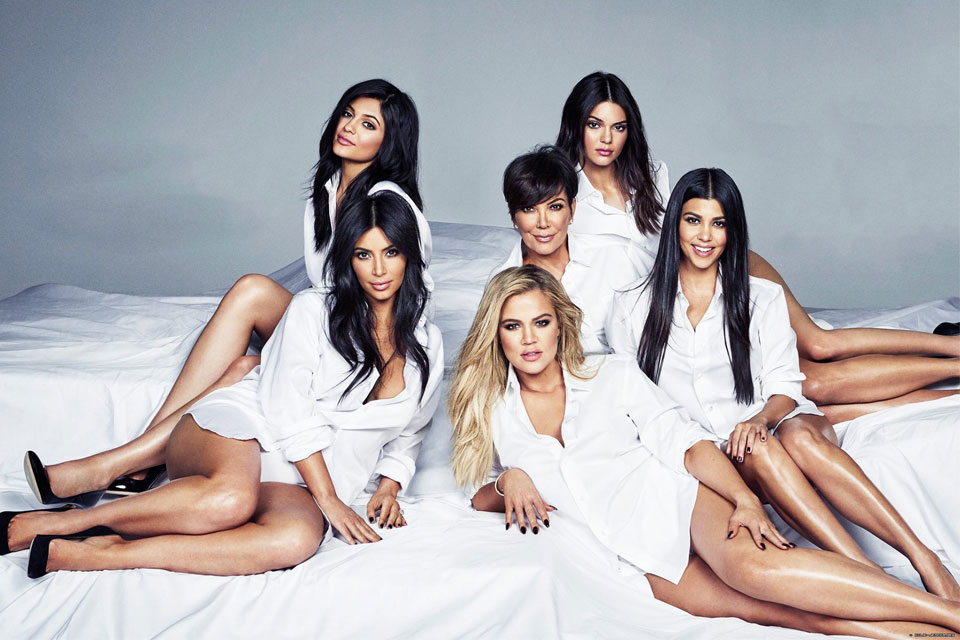 κι-όμως-η-kim-δεν-είναι-η-πιο-πλούσια-kardashian-πλέ-2238417