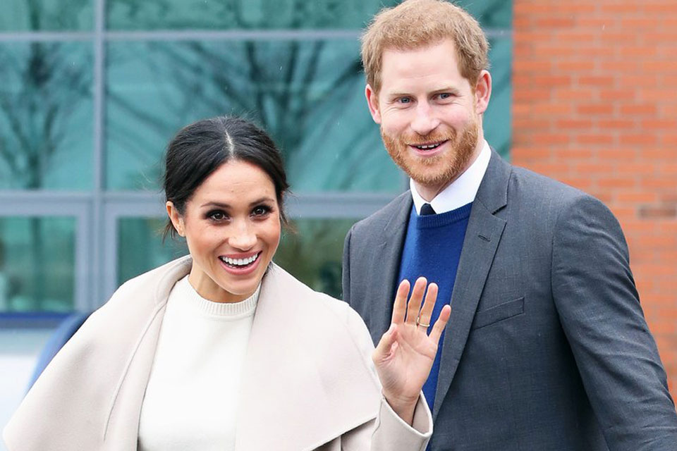 άρχισαν-τα-όργανα-η-βασίλισσα-έχει-αν-2241256