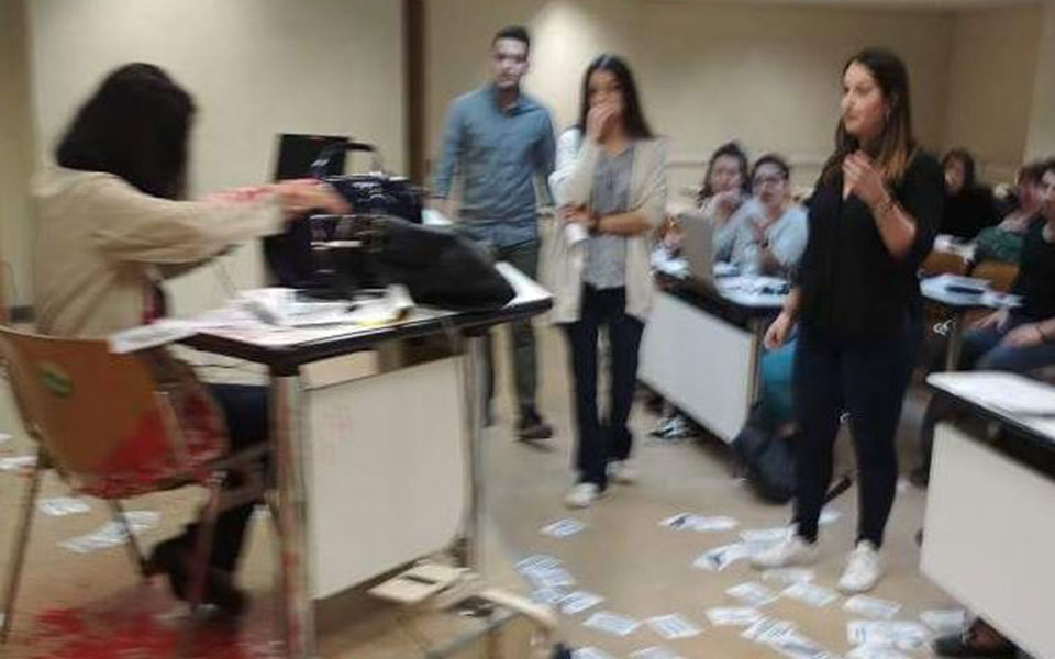 νέο-μπαράζ-επιθέσεων-από-κουκουλοφόρ-2239115
