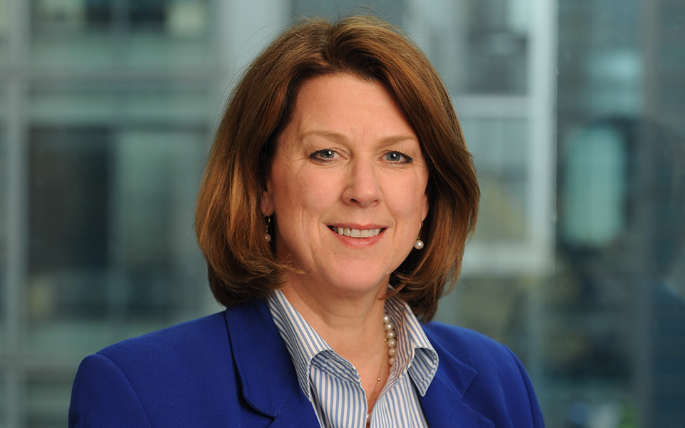 μπέτσι-νέλσον-ο-ελληνικός-τραπεζικός-2236832