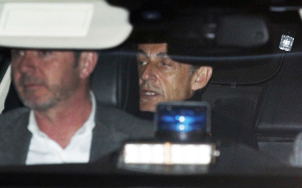 κατηγορίες-σε-βάρος-του-σαρκοζί-απήγγ-2240302