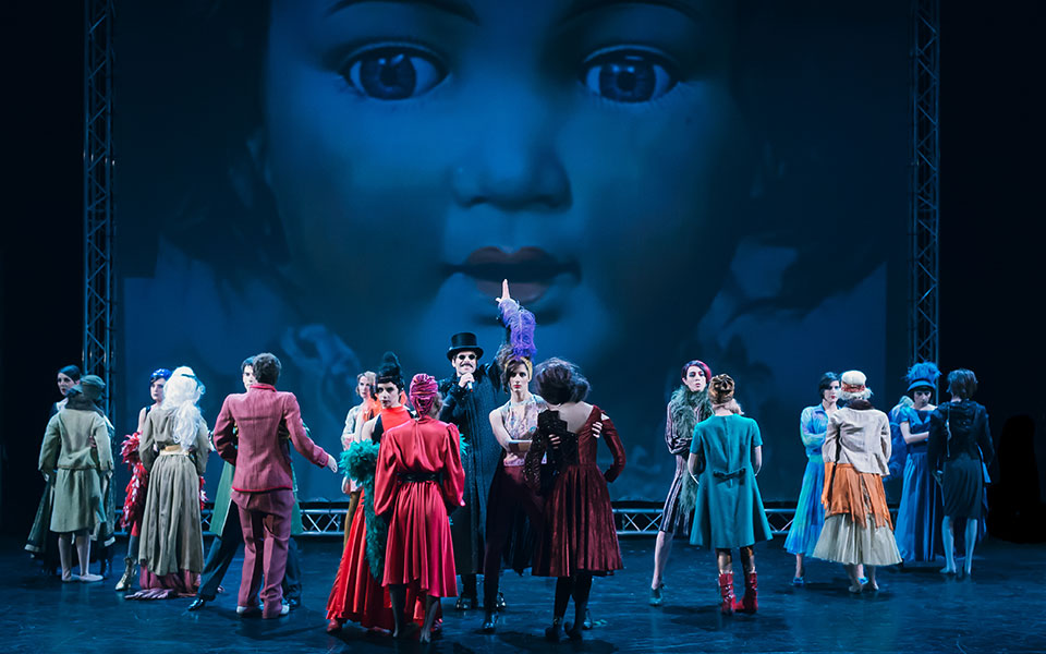 σαν-να-ήταν-όλα-ένα-φρικτό-όνειρο-2236566