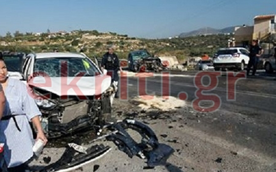 τροχαίο-με-έξι-τραυματίες-στο-ηράκλει-2243603