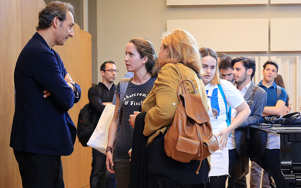 αλεξάντρ-ντεσπλά-οσκαρ-επικοινωνίας-2247367