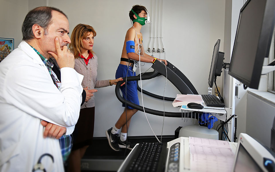 νέοι-αθλητές-σε-υγιείς-βάσεις-2243388