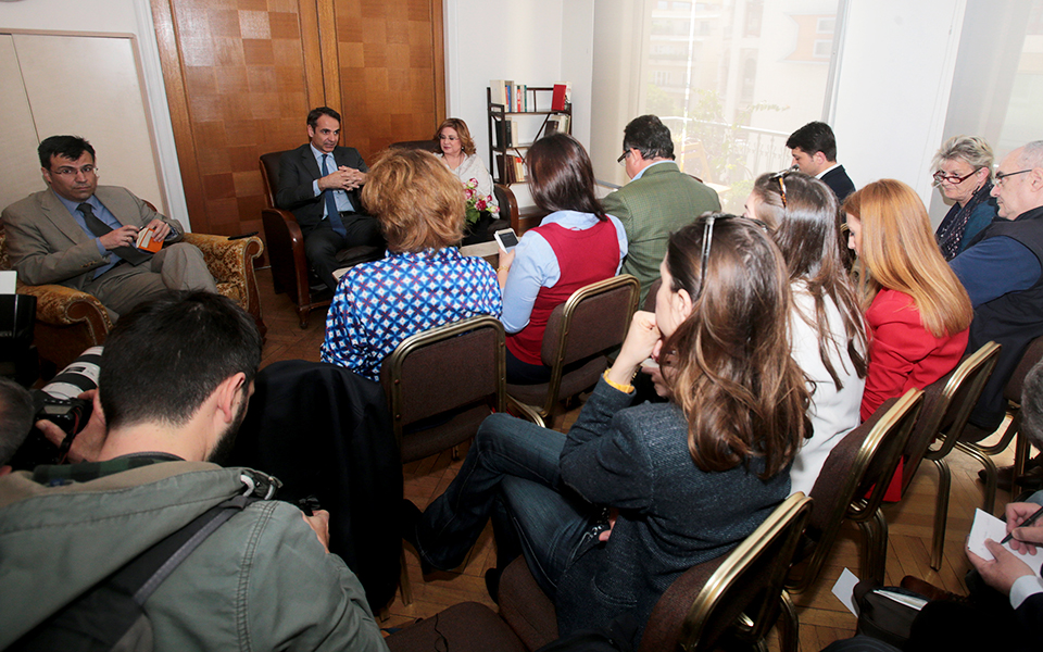 μητσοτάκης-επιζήμιοι-για-τη-χώρα-2244234