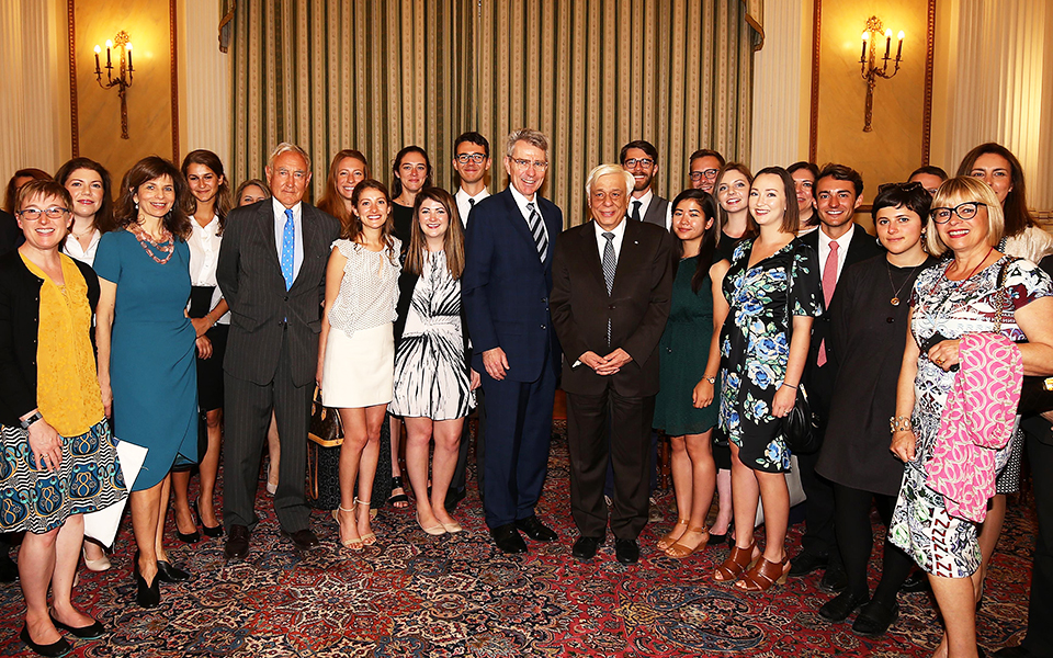 στο-προεδρικό-μέγαρο-εορτάστηκε-η-επέ-2246515