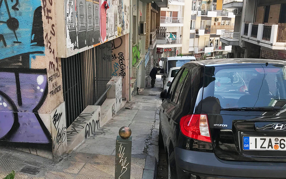ασφυκτιούν-οι-κάτοικοι-των-εξαρχείων-2245285