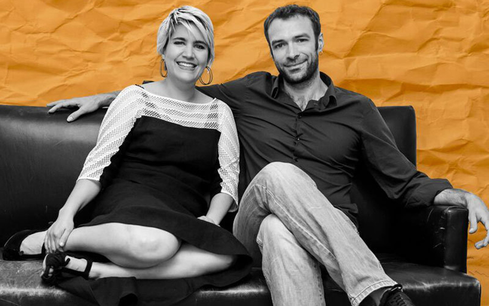 βελούδινη-φωνή-άνθρωπος-ορχήστρα-2247194