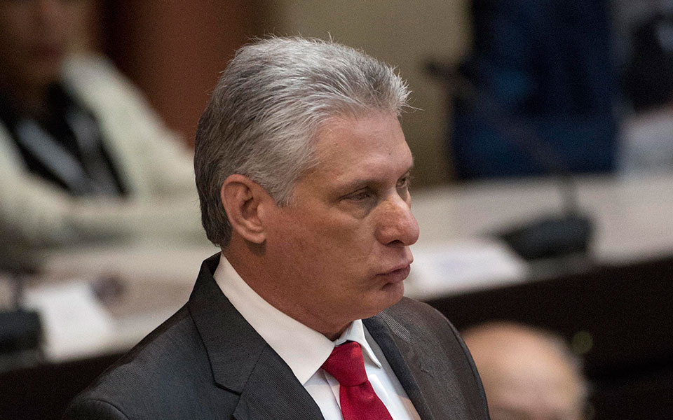 οι-κάστρο-φεύγουν-αλλά-η-επανάσταση-μέ-2246084