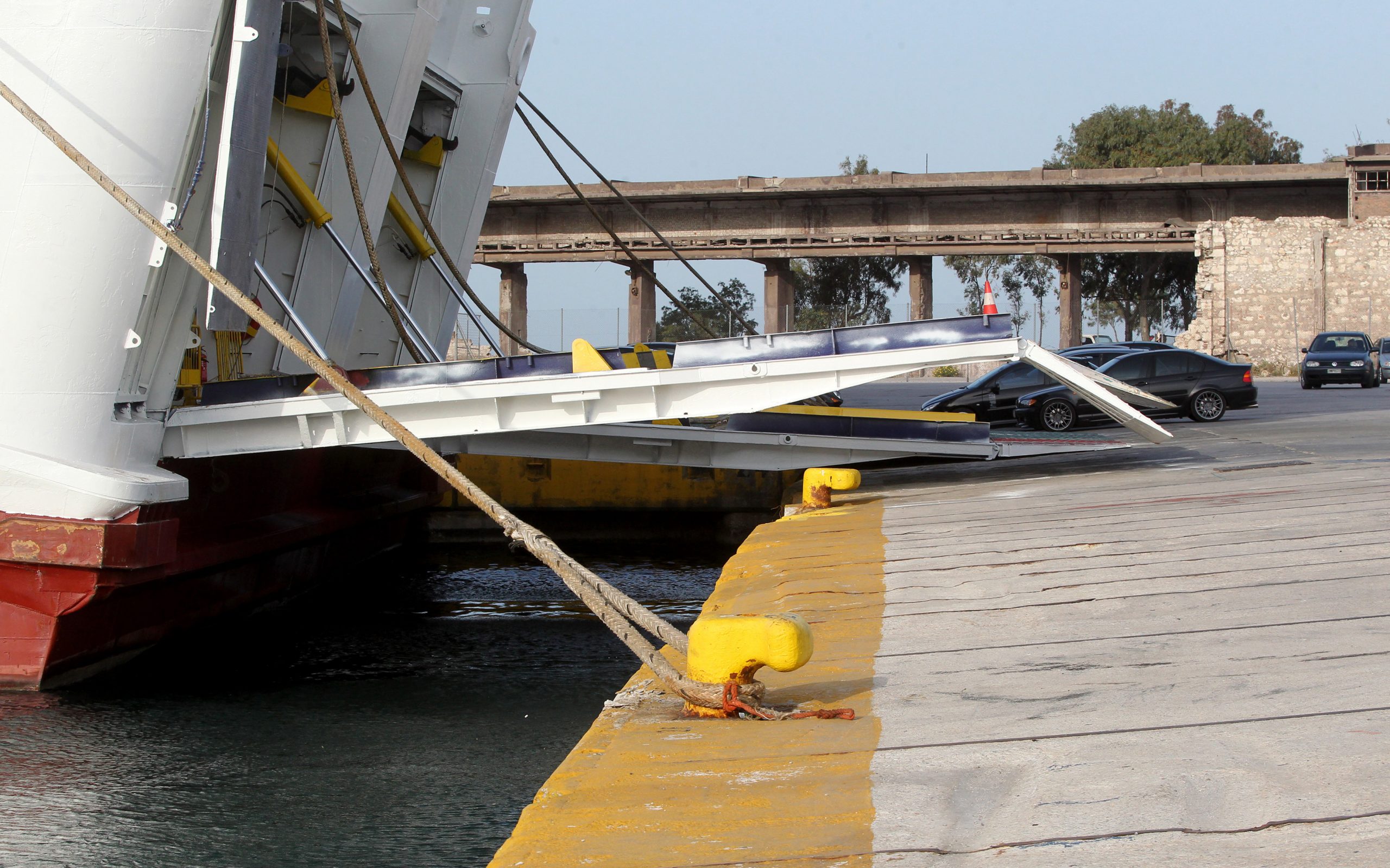 δεμένα-από-αύριο-και-για-24-ώρες-τα-πλοία-2245014