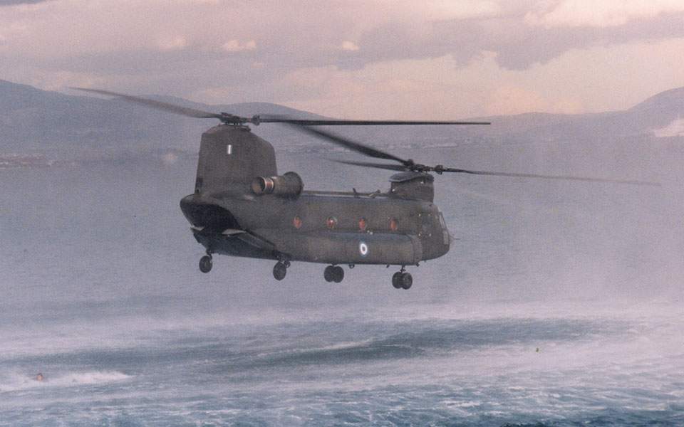 αεροδιακομιδή-νεογνού-με-σινούκ-από-τ-2247325