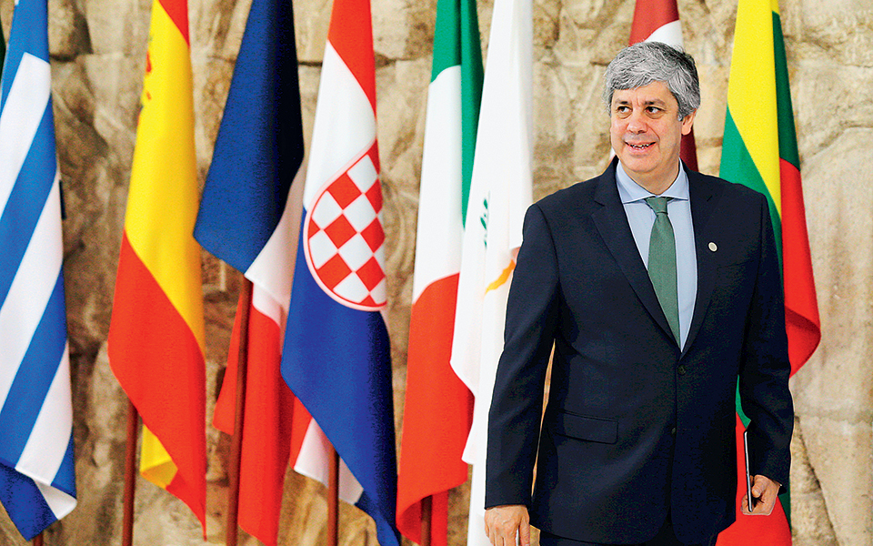 διπλό-μήνυμα-από-eurogroup-και-εκτ-2247338