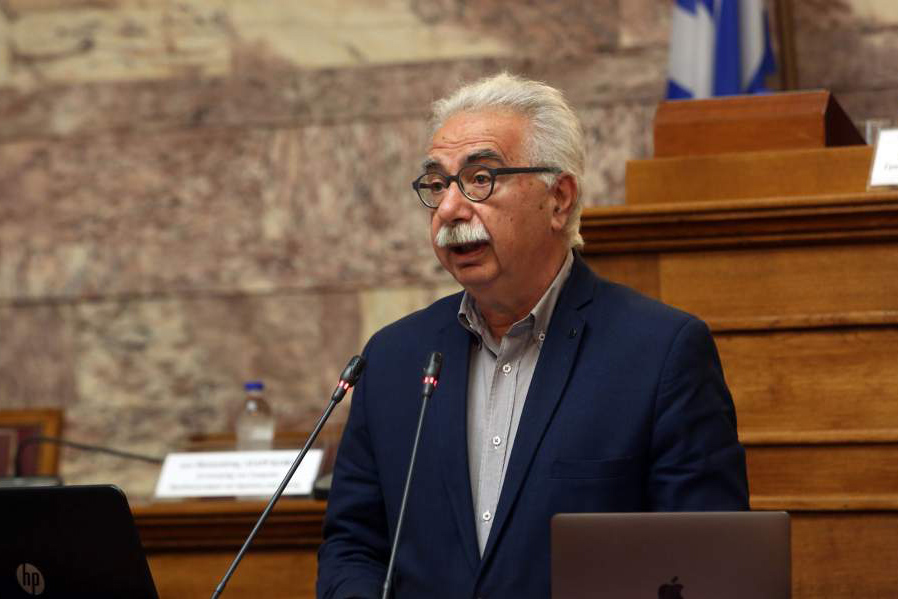 επιμένει-ότι-δεν-υπάρχει-βία-στα-πανεπ-2244934