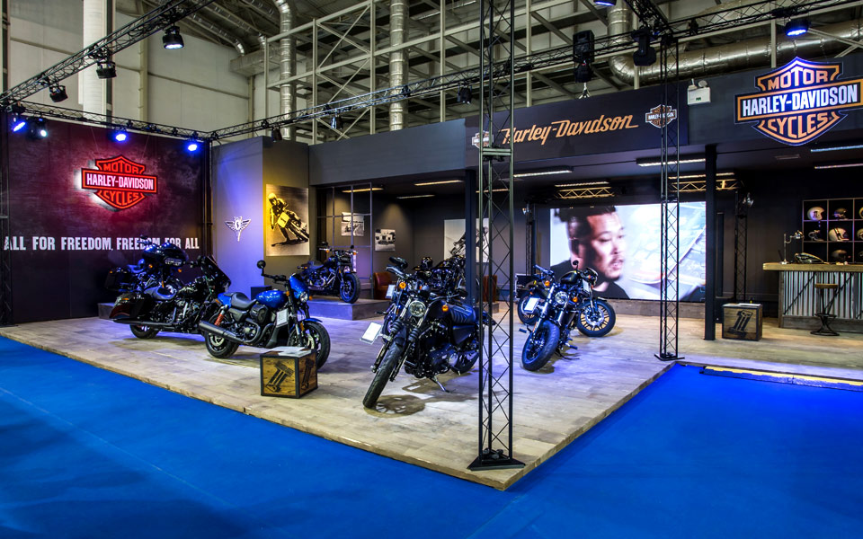 η-harley-davidson-athena-και-το-harley-on-tour-στην-έκθεση-μοτοσικλέ-2246546