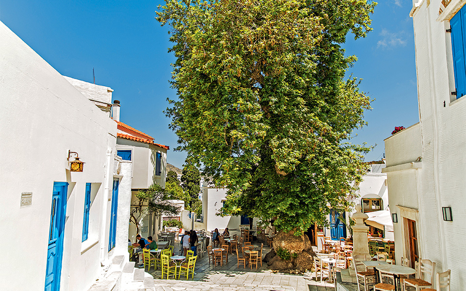 τήνος-ο-μάης-τής-πάει-πολύ-2244110