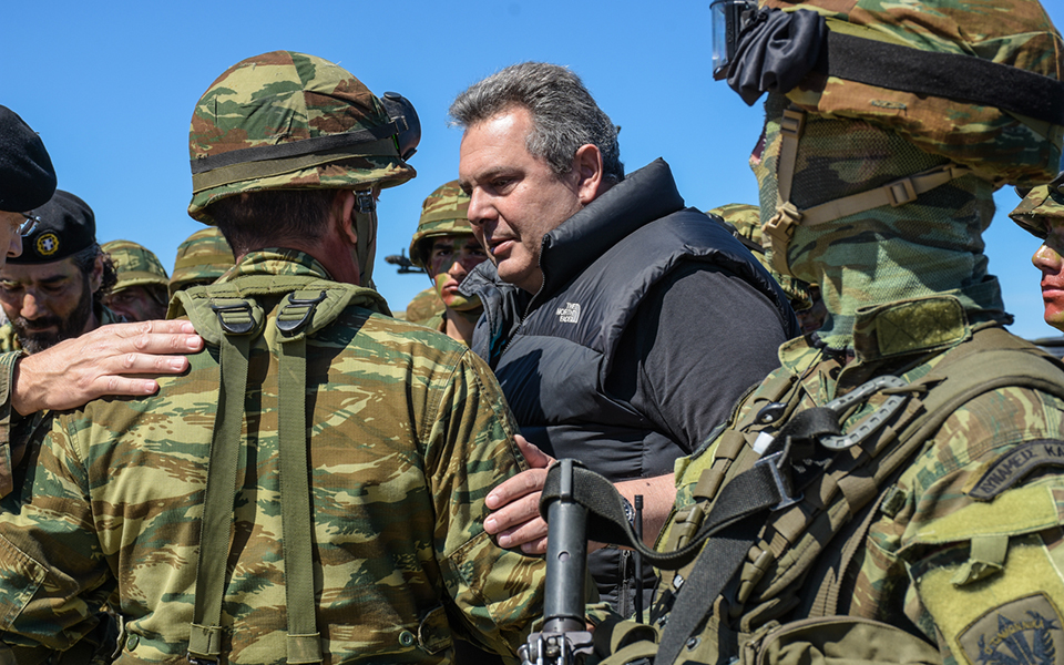 μήνυμα-καμμένου-προς-αγκυρα-αν-έχουν-τ-2242948