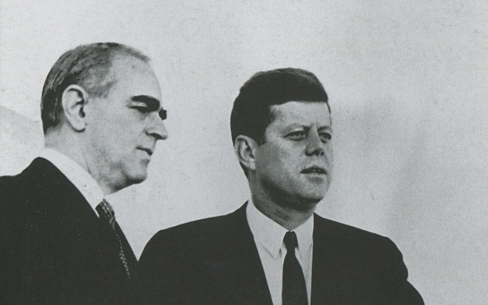 αφιέρωμα-κωνσταντίνος-καραμανλής-η-σ-2246047