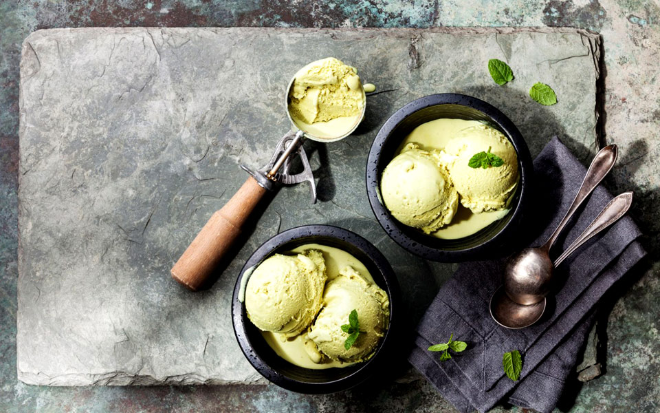 πώς-γίνεται-το-σπιτικό-παγωτό-2247660