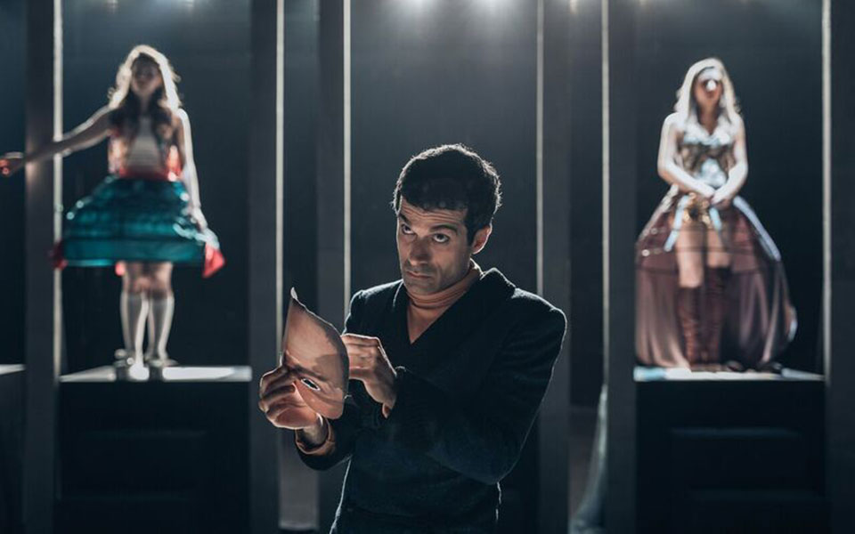 ενα-εικοσιτετράωρο-με-τον-ηθοποιό-μιλ-2247004