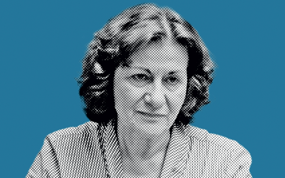 θεανώ-φωτίου-στρώματα-2247465