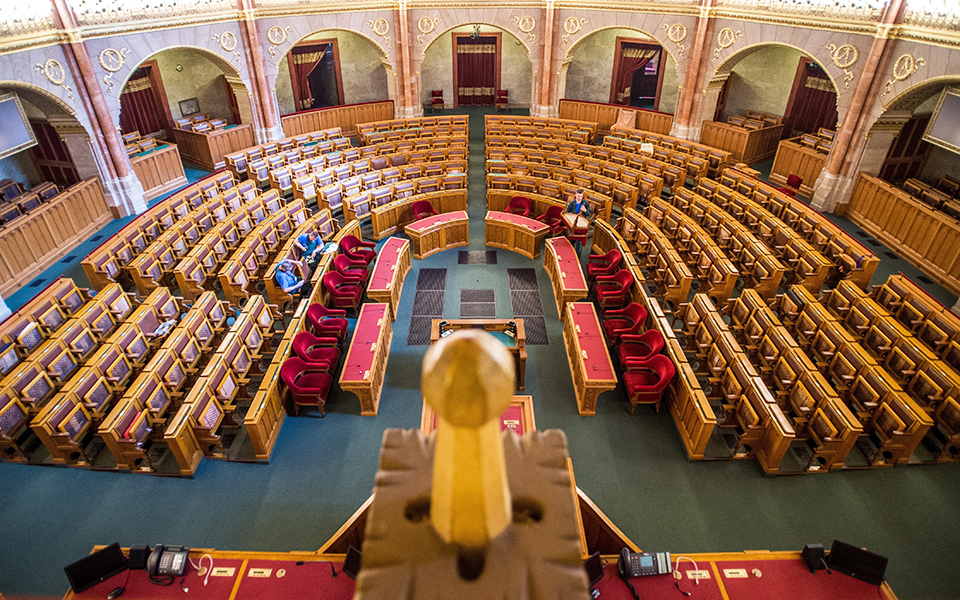 οργή-ουγγαρίας-κατά-του-προϋπολογισμ-2248392