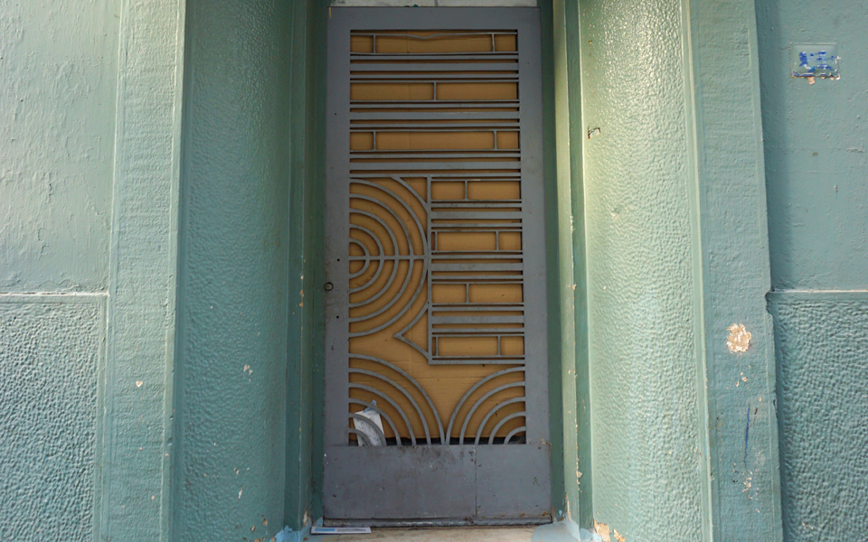 μικροί-δρόμοι-και-σιωπηλά-σπίτια-στον-2249673