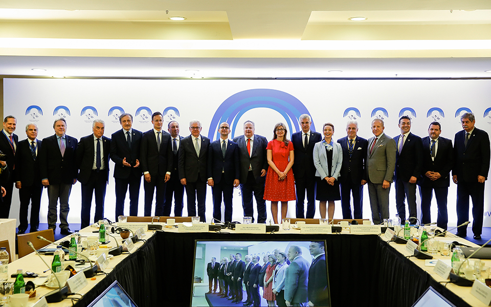 παράθυρο-για-συμφωνία-σε-βάθος-χρόν-2249964