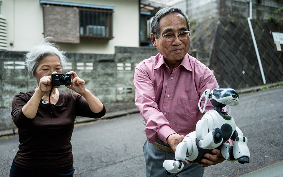 πιστοί-φίλοι-με-μπαταρίες-2250934