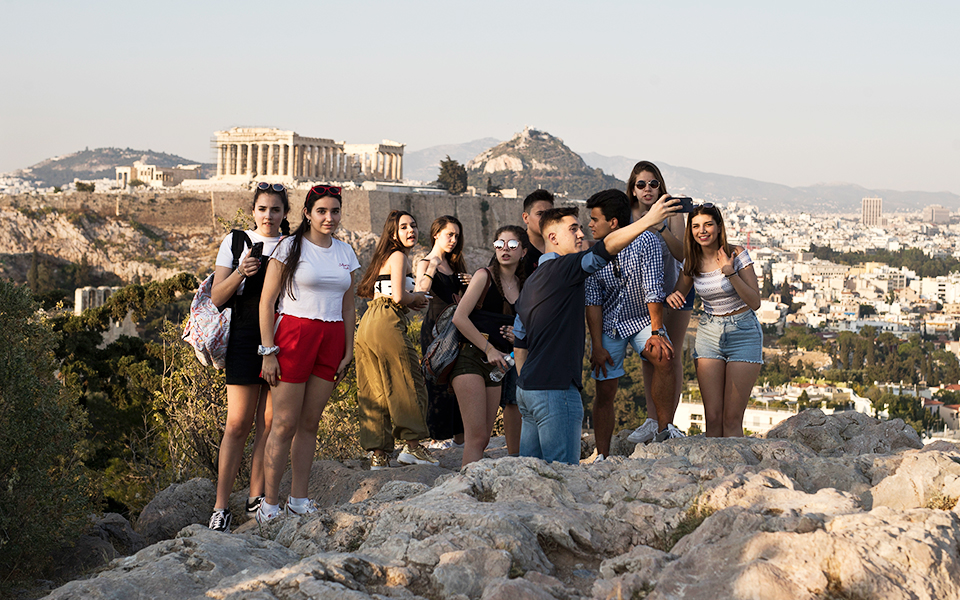 κατά-138-αυξήθηκαν-τα-τουριστικά-έσοδα-τ-2251979