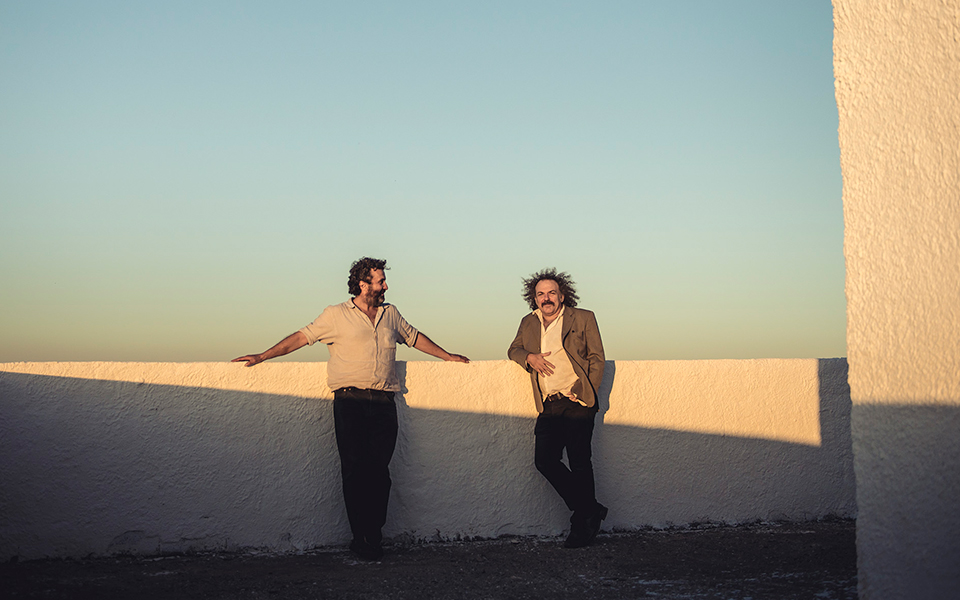 ανωγειανό-λαούτο-και-αυστραλέζικα-ντ-2252578