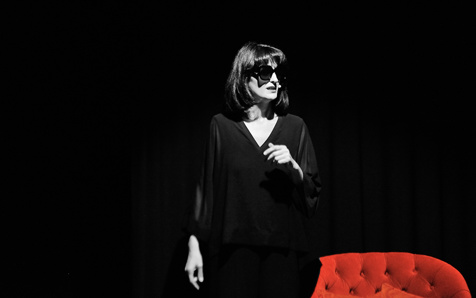 και-έγινε-η-καλή-και-ακριβή-μου-δανάη-2252595