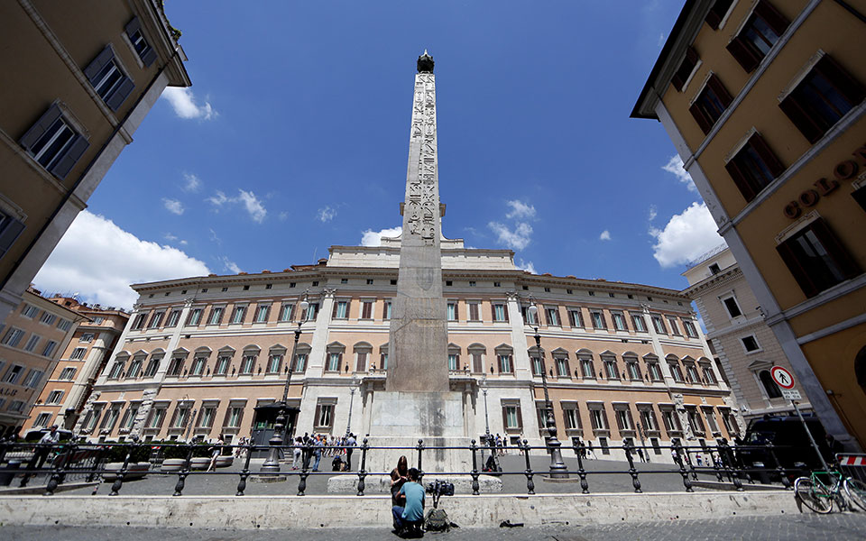 τρία-πιθανά-σενάρια-για-το-αύριο-της-ιτ-2252644