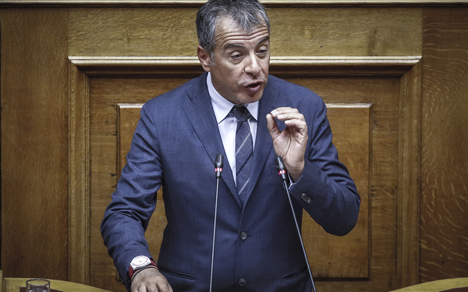 θεοδωράκης-το-φιάσκο-της-προανακριτι-2251304