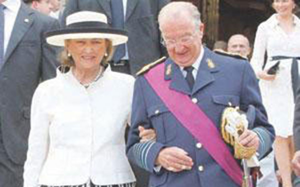 ο-αυτοκράτωρ-με-τα-300-βόδια-και-άλλες-ιστ-2248750