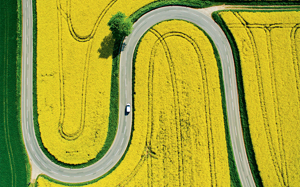 ο-γύρος-του-κόσμου-με-ένα-αμάξι-2248946