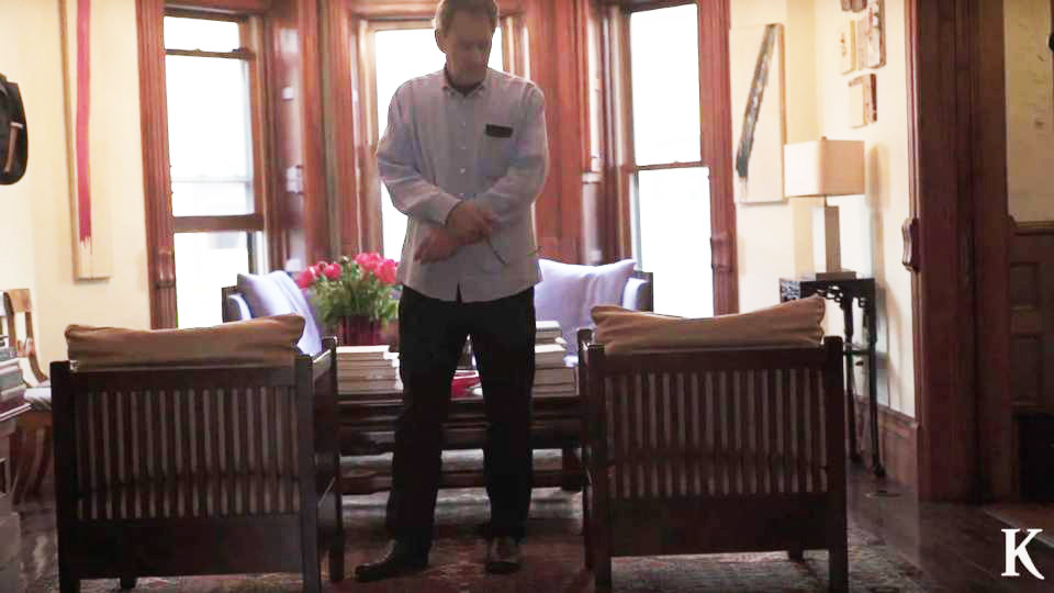 ο-πολ-οστερ-μιλάει-στην-κ-2252891