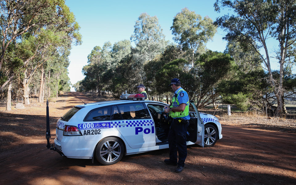 επτά-νεκροί-σε-αγρόκτημα-στη-δυτική-αυ-2249779