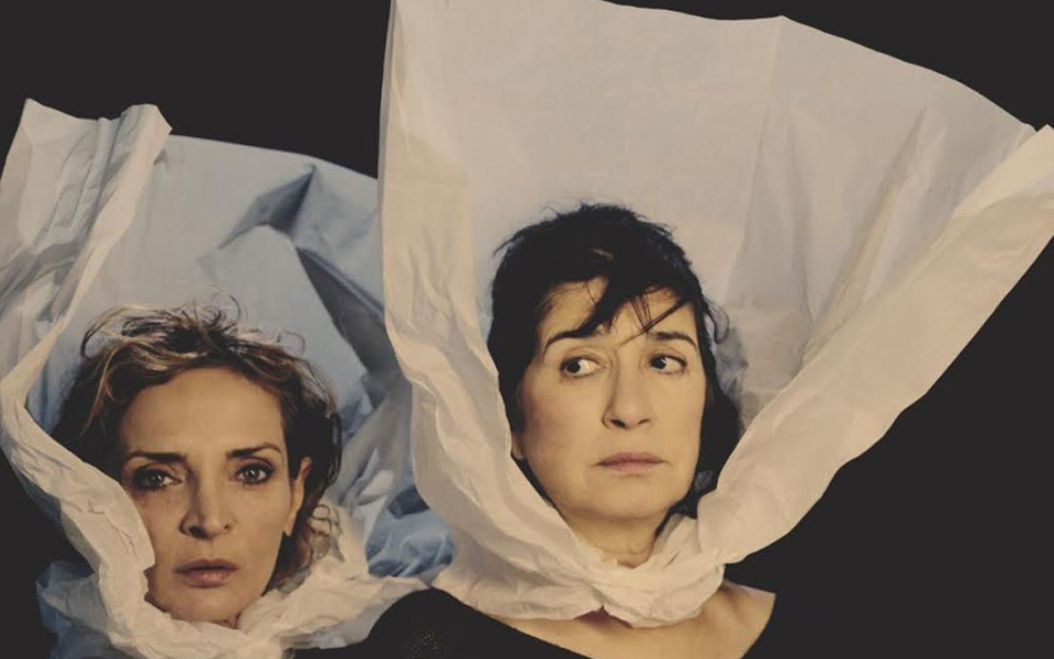 οι-δούλες-του-θεάτρου-τέχνης-ταξιδε-2248202