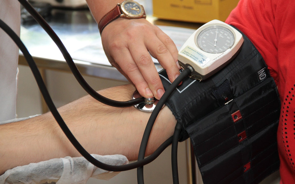 αυξημένη-πίεση-εμφανίζουν-2-εκατ-έλλην-2250487