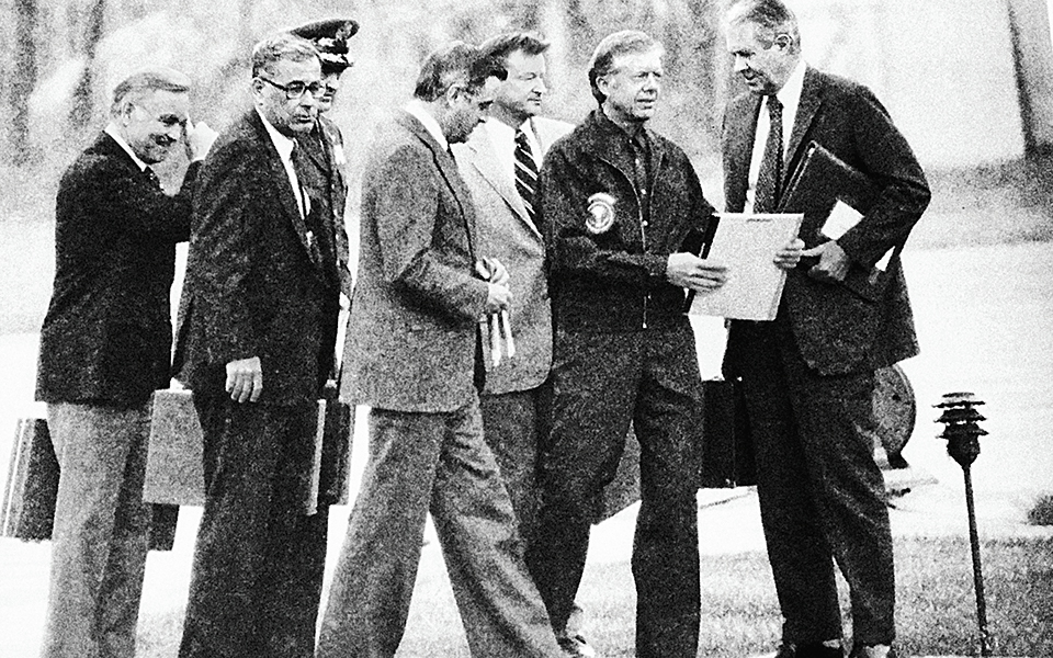 η-cia-ξεκίνησε-ως-reuters-2250523