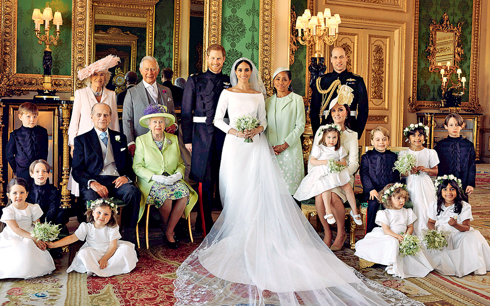 ο-αιδεσιμότατος-έκλεψε-την-παράσταση-2251822