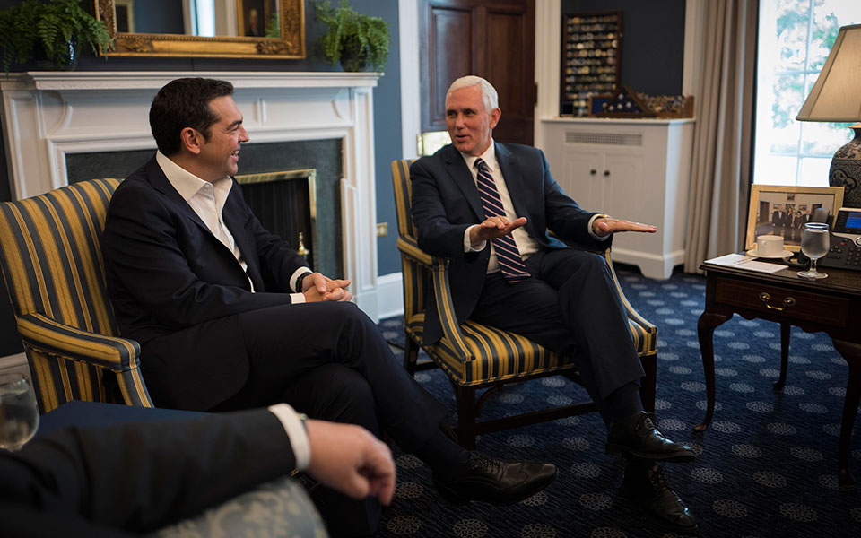 λευκός-οίκος-ιστορική-ευκαιρία-για-επ-2251557